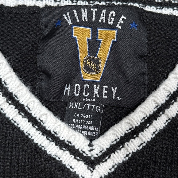 Vintage Hockey NHL Quebec Nordiques Black White V Neck Sweater Mens 2XL - Picture 4 of 6